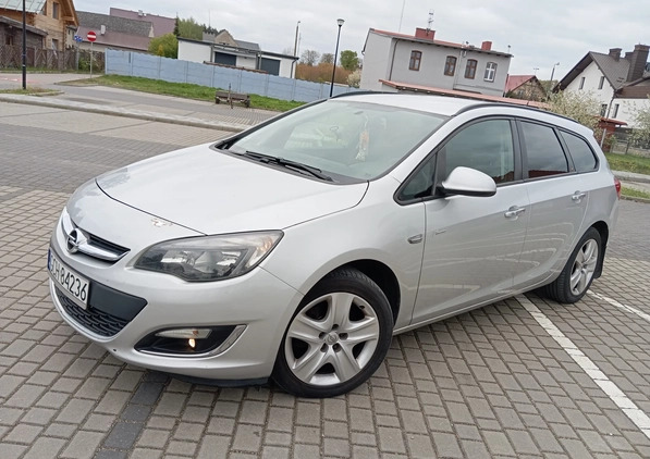 Opel Astra cena 23300 przebieg: 259000, rok produkcji 2013 z Chojnice małe 154